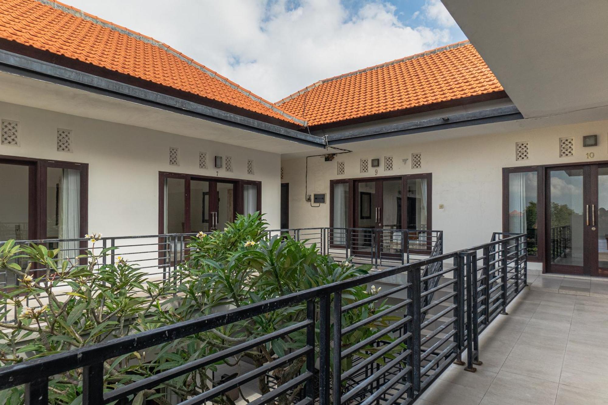 Azalea Homestay & Villa Canggu  Exterior photo